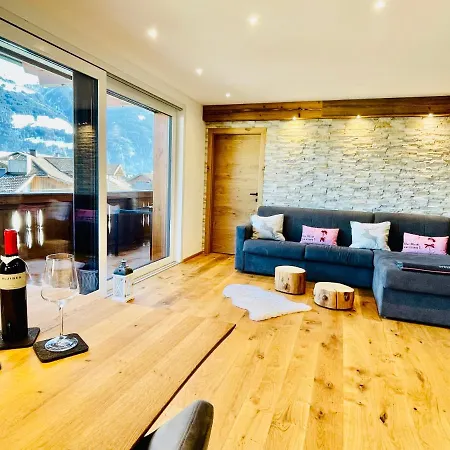 Royal Swan Appartement, Tirol Fuegen Exterior photo